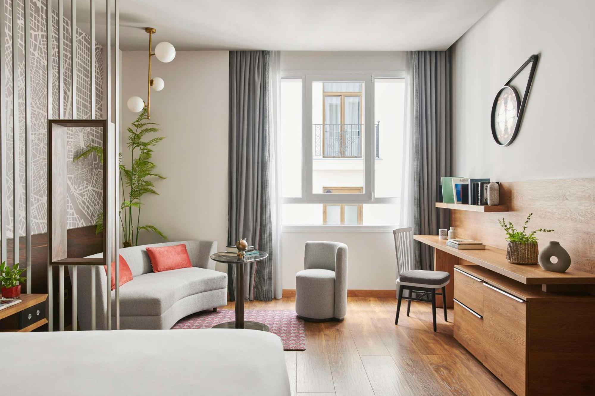 Hyatt Centric Gran Via 5*